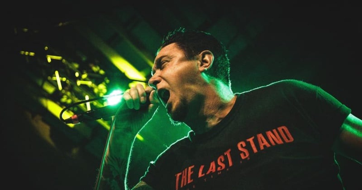 Zemřel Lou Koller, frontman kapely Sick Of It All. Bylo mu 59 let